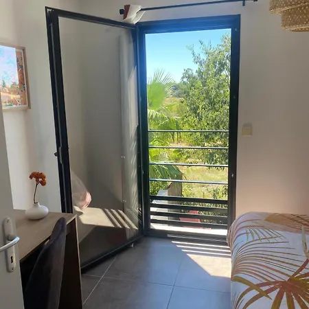 Maison Jardin Tram,mer 15mn Voiture Prázdninový dům