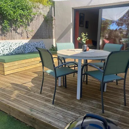 Maison Jardin Tram,mer 15mn Voiture Holiday home Saint-Jean-de-Vedas